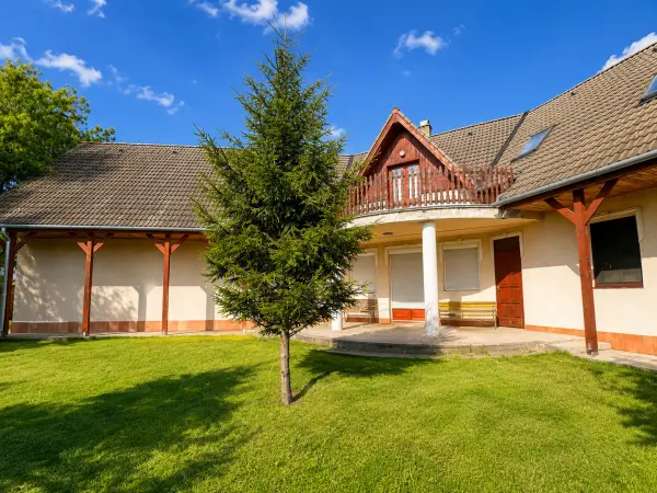 Eladó családi ház, Ráckeve 9 szoba 400 m² 165 M Ft