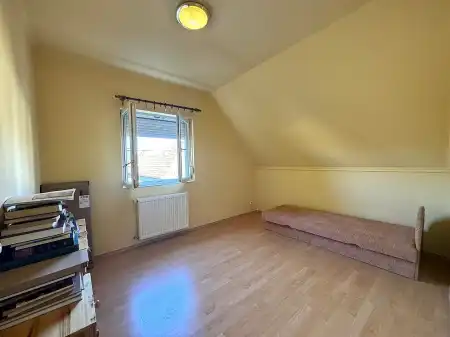 Eladó családi ház, Szigetszentmiklós 5 szoba 174 m² 94.9 M Ft