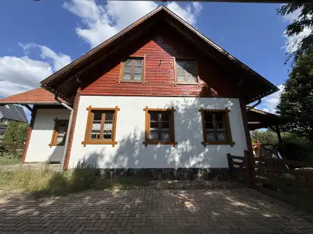 Eladó családi ház, Zsámbék 6+2 szoba 140 m² 206 M Ft