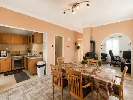 Eladó nyaraló, Kiskunlacháza 4 szoba 100 m² 64.9 M Ft